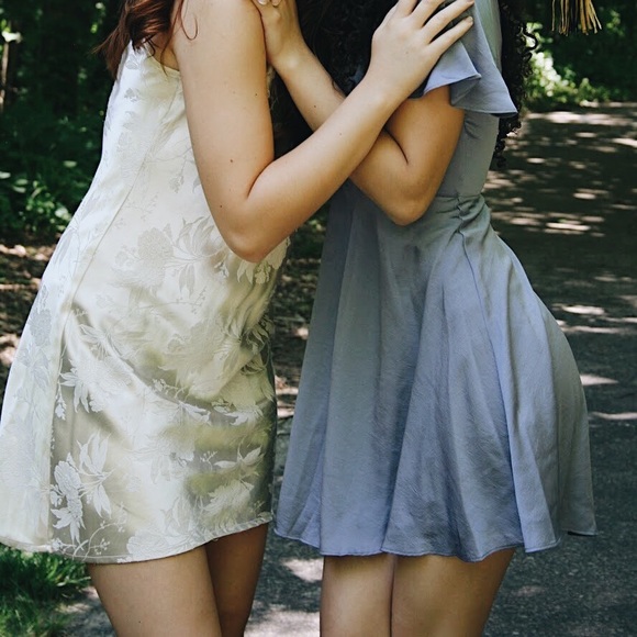 Embroidered silk mini dress - Picture 6 of 6